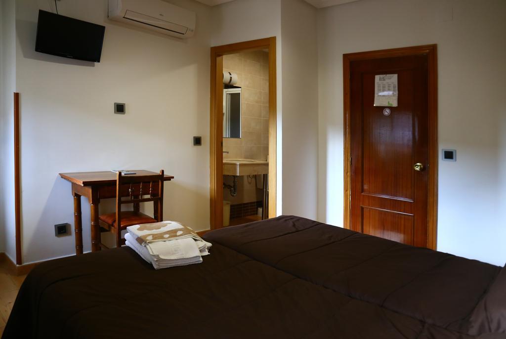 Hostal Muralla Plasencia Dış mekan fotoğraf