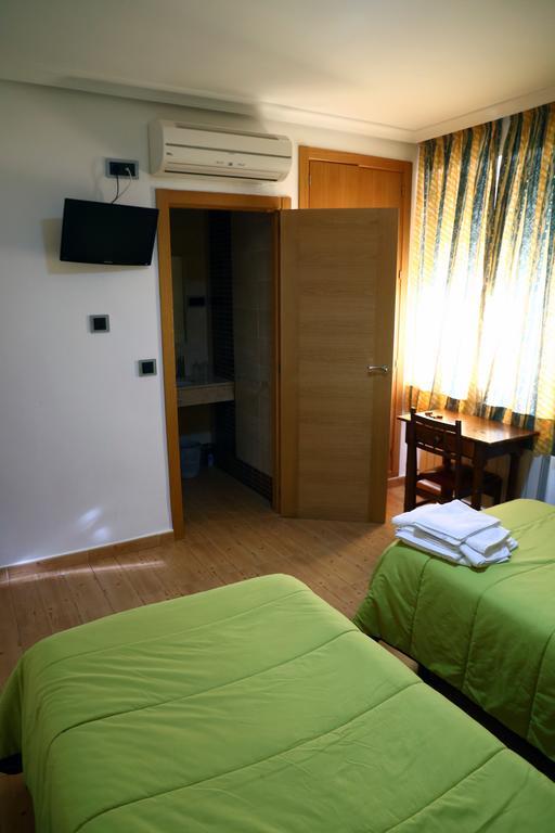 Hostal Muralla Plasencia Dış mekan fotoğraf