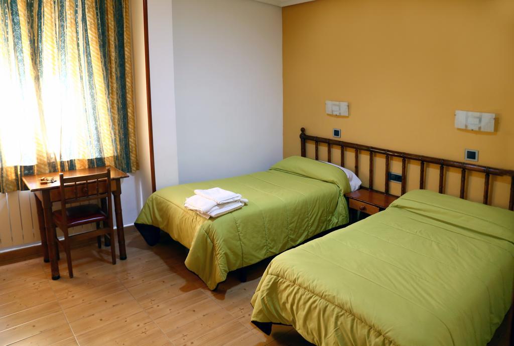 Hostal Muralla Plasencia Dış mekan fotoğraf