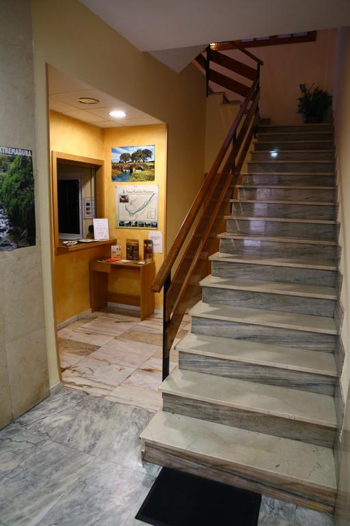Hostal Muralla Plasencia Dış mekan fotoğraf