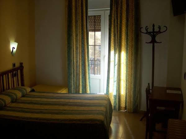 Hostal Muralla Plasencia Dış mekan fotoğraf